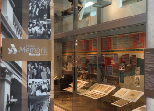 Foto do acesso ao Espa�o Mem�ria Banrisul.