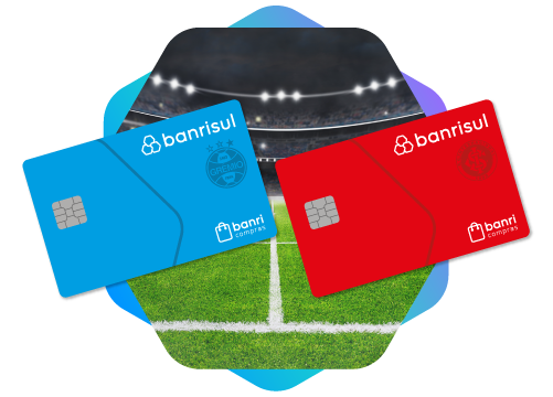 cart�es de d�bito com estampa do gr�mio e internacional sobre a imagem do gramado de um campo de futebol
